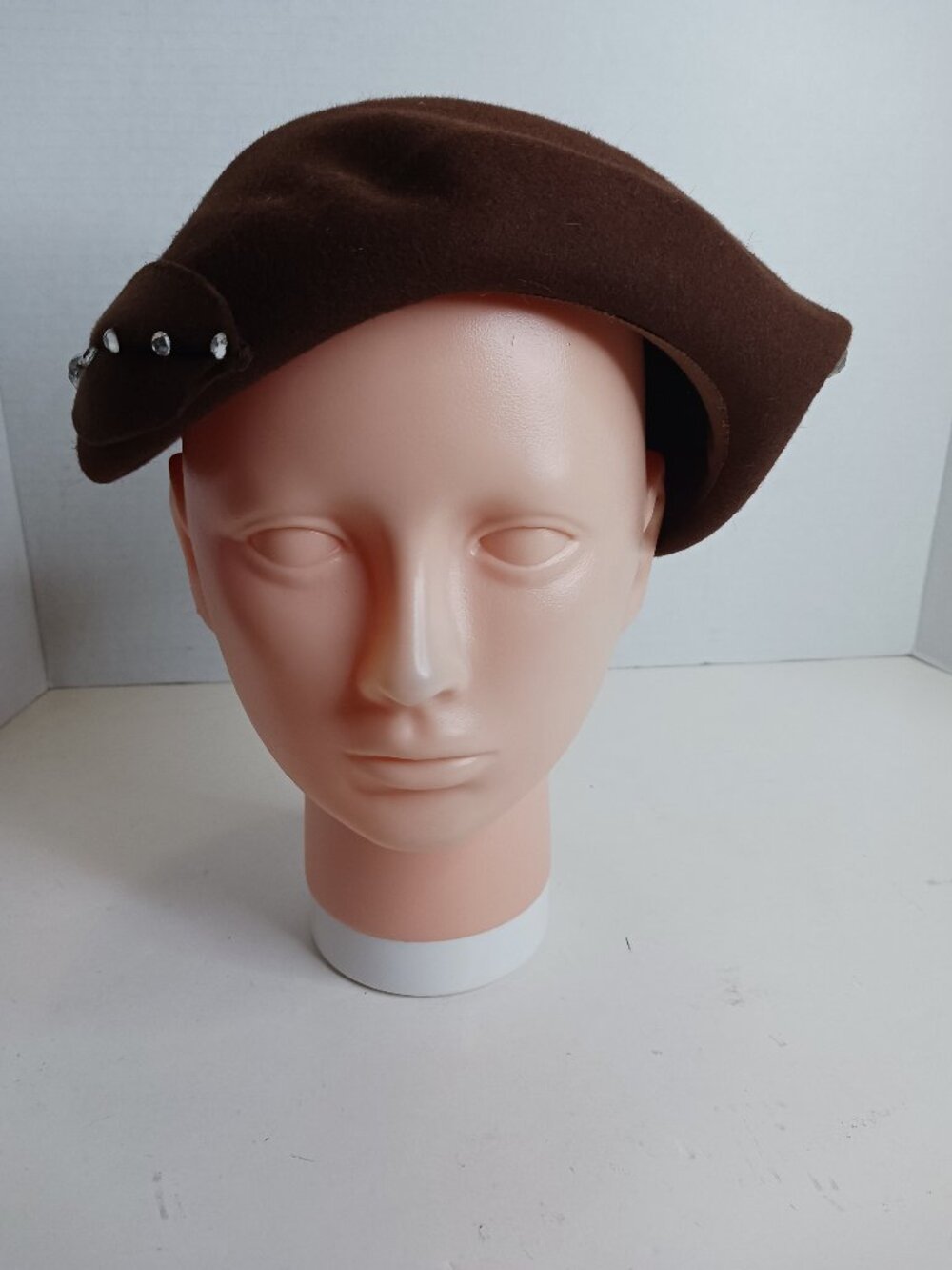 Vintage 1940's Brown Fur Felt Fascinator Beret Hat